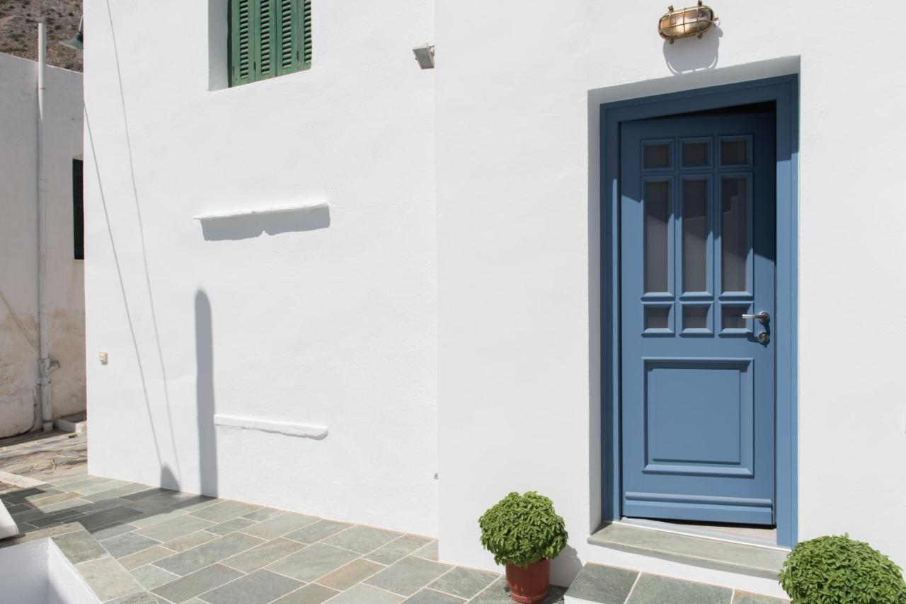 Blue Seaside Apartment *